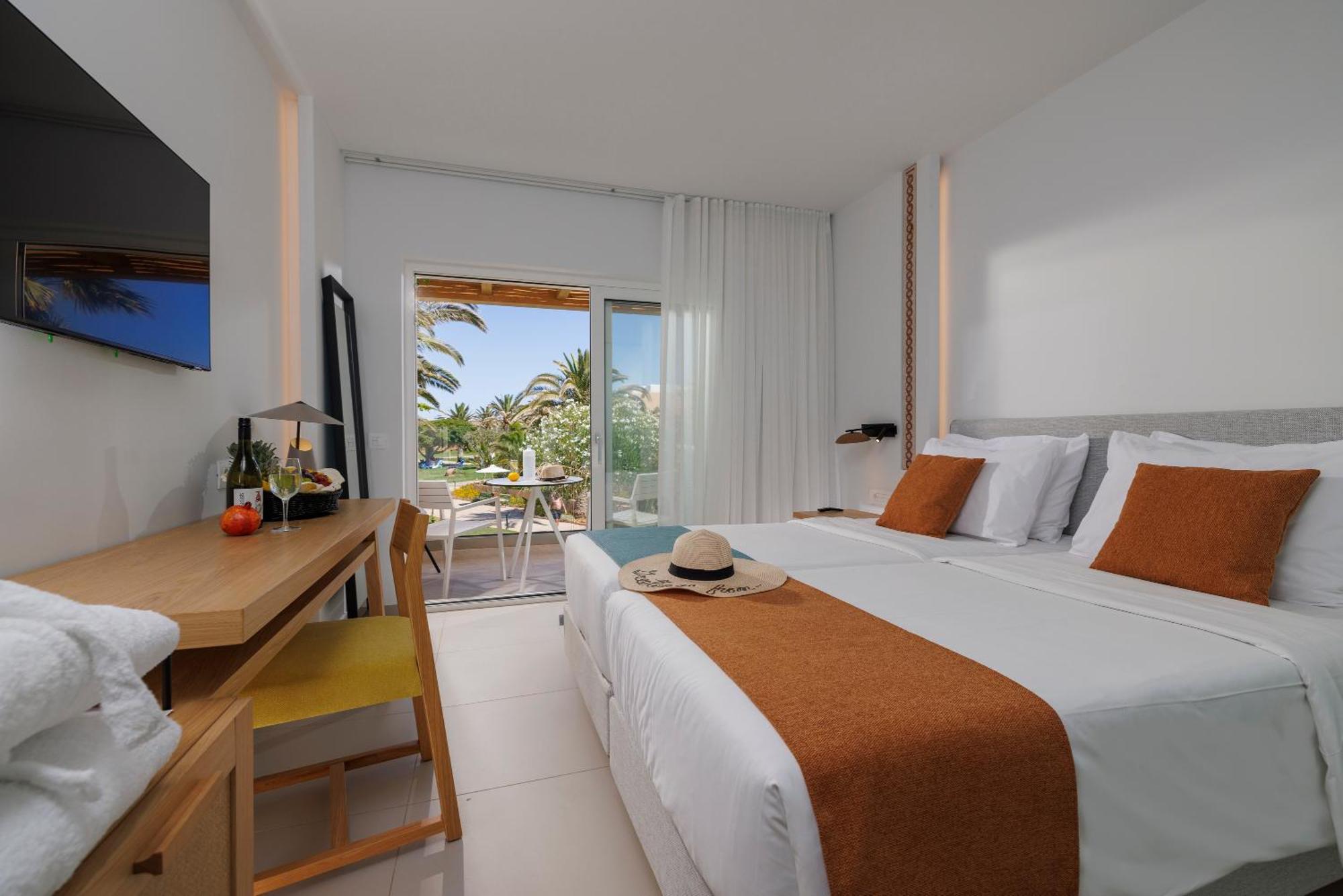 Anissa Beach Hotel Hersonissos  Bagian luar foto